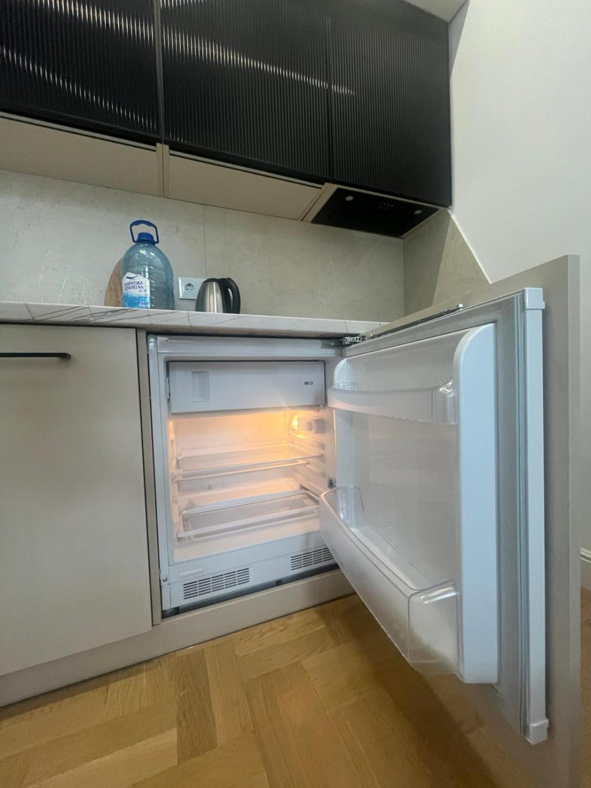 דירה Favoritapartments 1 кім безкоштовна парковка центр з балконом не далеко від ж д вокзалу звітні документи
