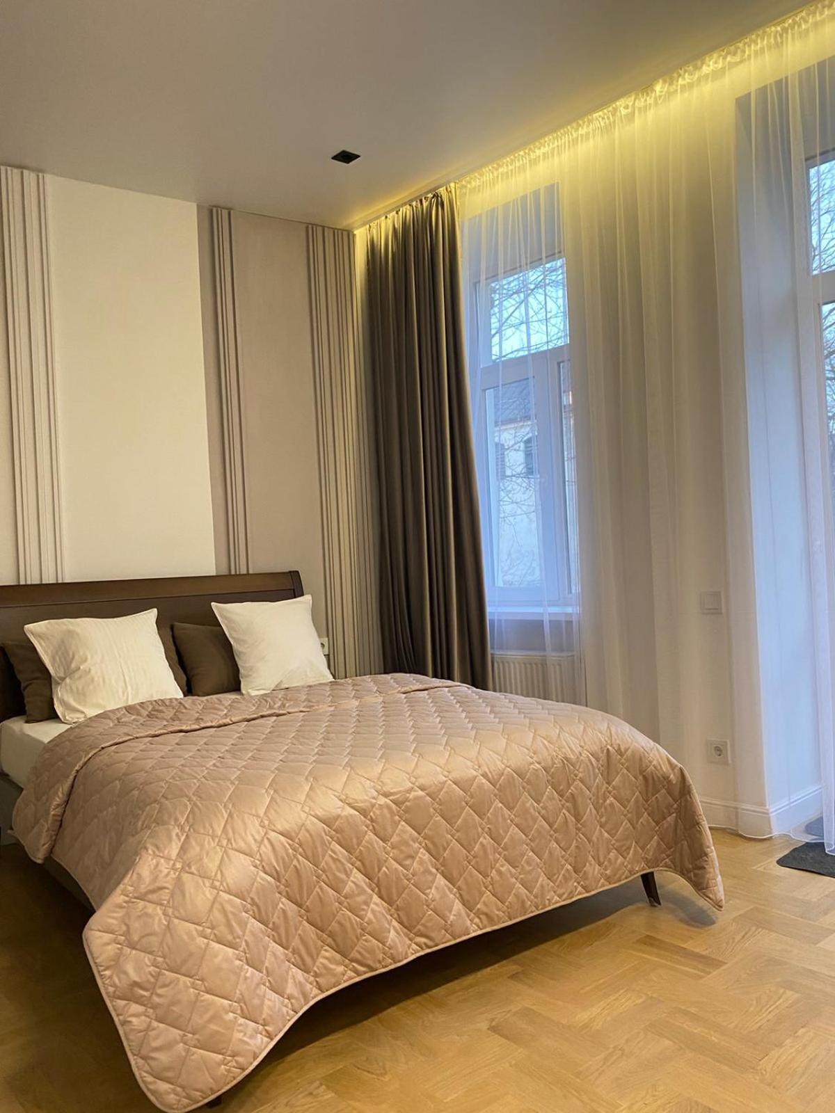 Favoritapartments 1 Кім Безкоштовна Парковка Центр З Балконом Не Далеко Від Ж Д Вокзалу Звітні Документи Apartment Lviv
